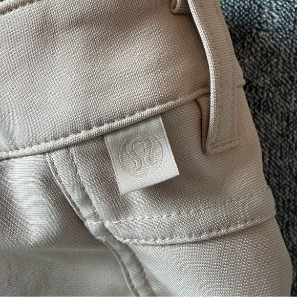 Lululemon ABC Pant Classic 30" *Warpstreme
Silverstone Size 36 - Picture 9 of 13